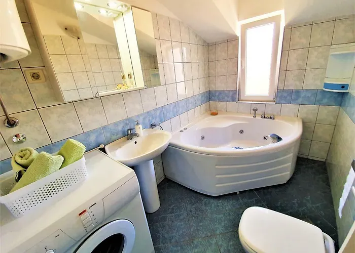 Apartment Click In Stobrec Next To Split